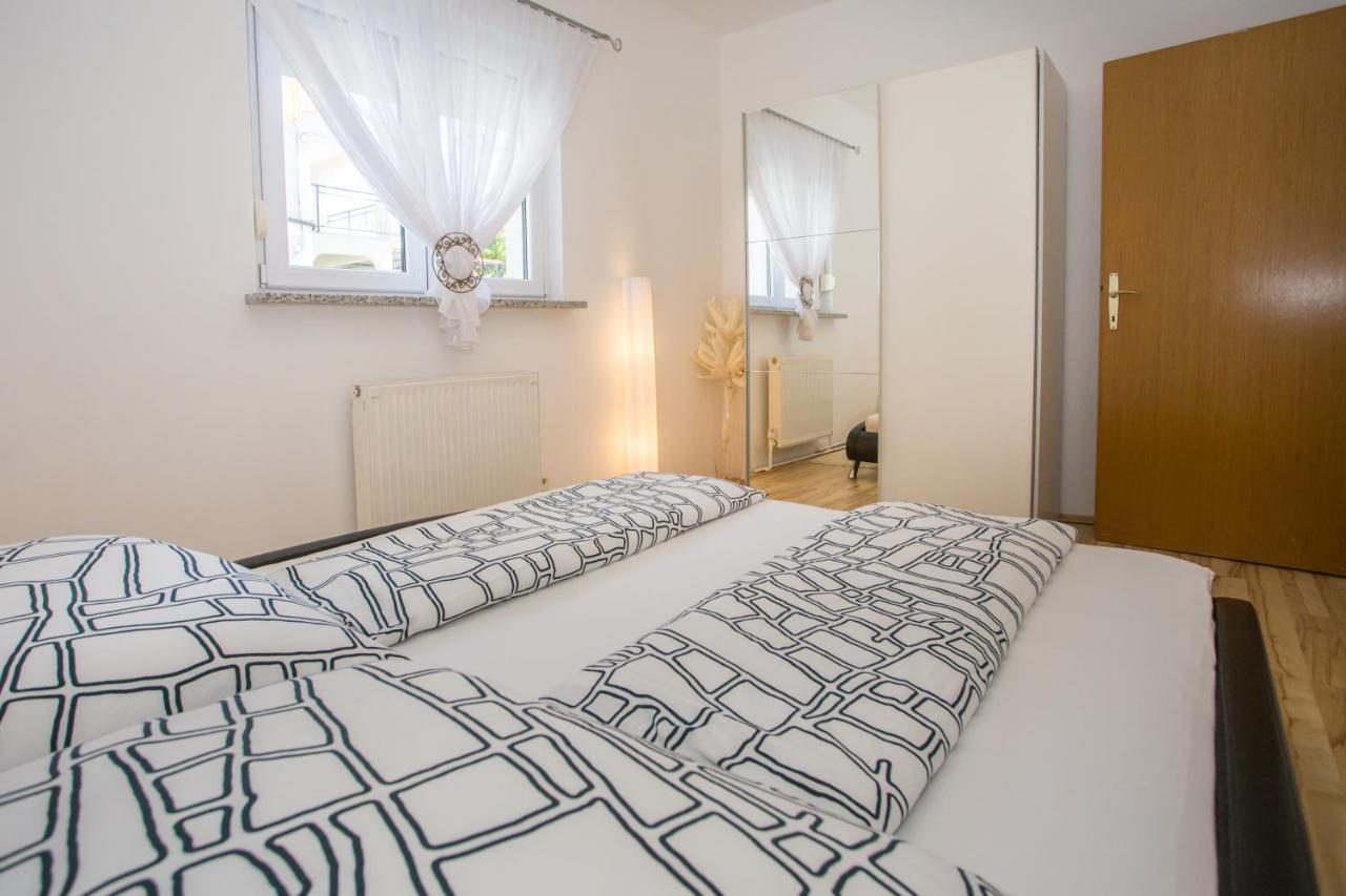 App Rosi Apartment Porec Exterior photo