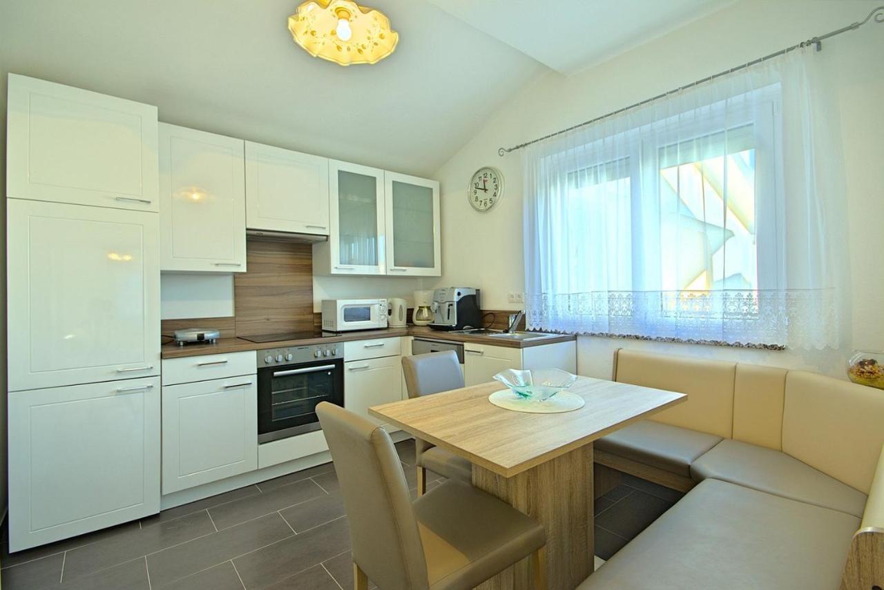 App Rosi Apartment Porec Exterior photo