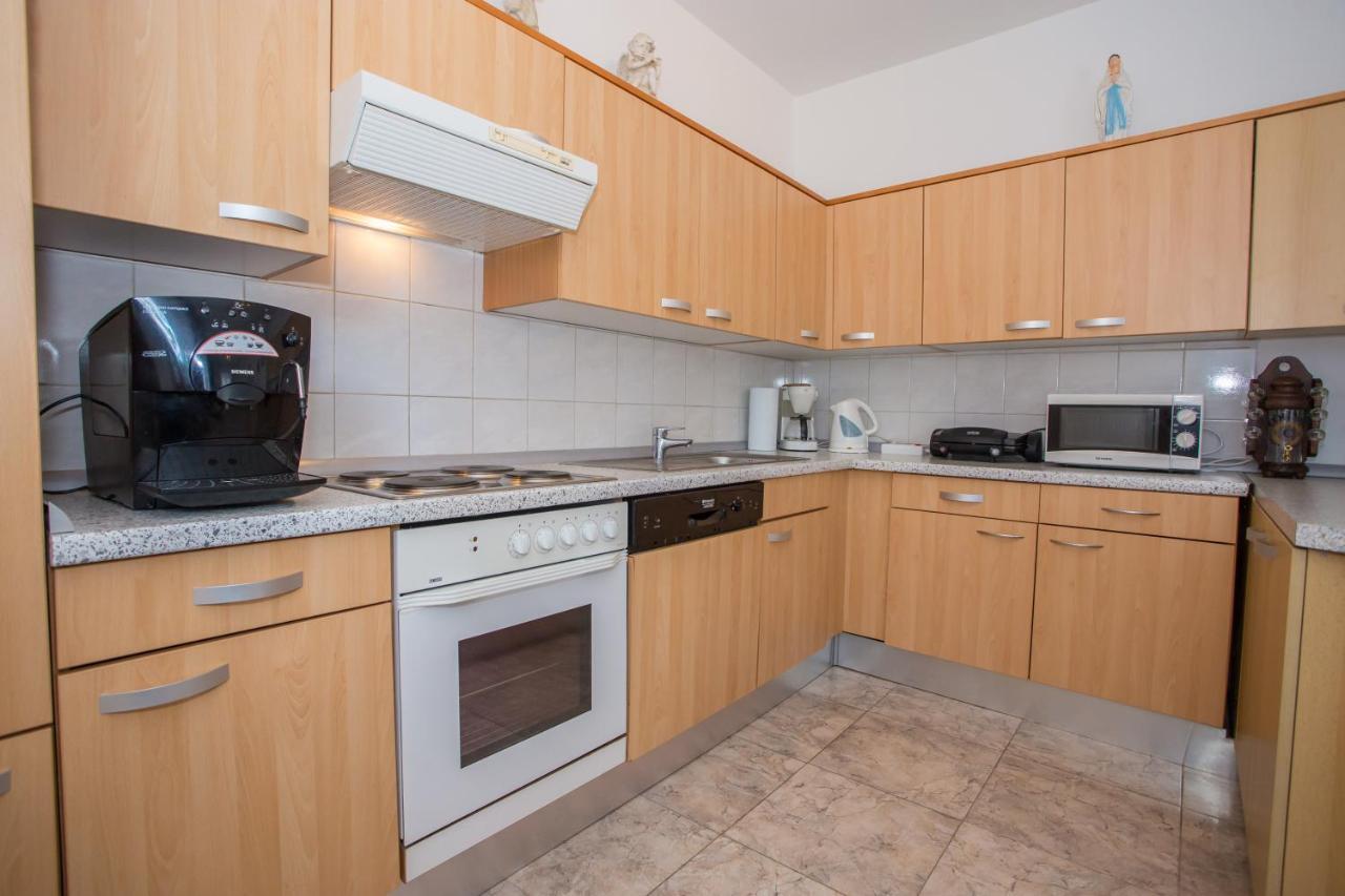 App Rosi Apartment Porec Exterior photo